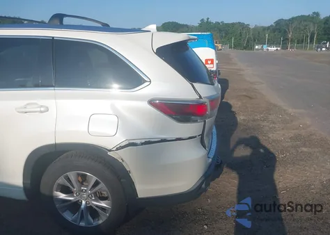 2015 Toyota Highlander Xle V6 from USA, damaged, VIN 5TDJKRFH8FS109182